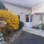 Hotel De L'ile D'amour