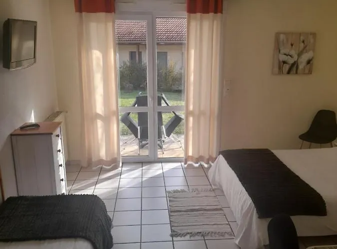 Hotel De L'ile D'amour Langeac