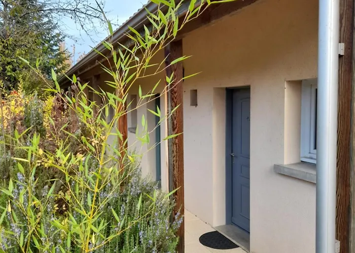 Hotel De L'ile D'amour